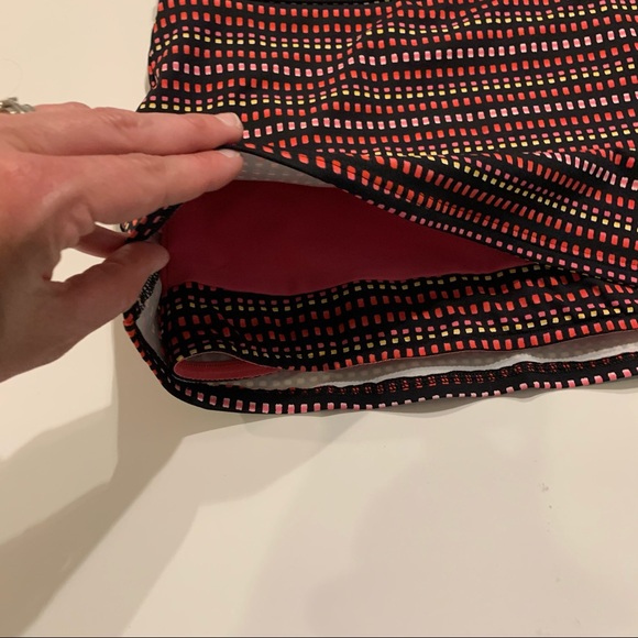 Lands End tankini swim suit top, black/pinks, 8 - Picture 3 of 8